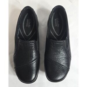 Clarks Collection Women's size 6 M Black Slip On Loafer Casual Pebble Leather